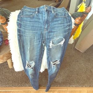 American eagle super high rise jagging’s size 0